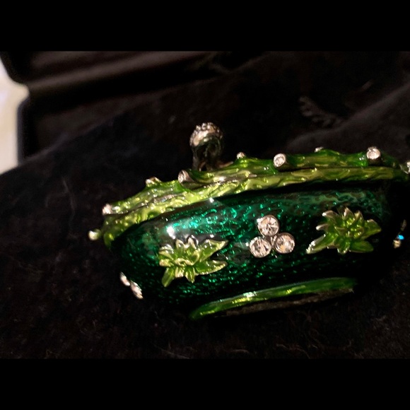 Precious lizard. - Picture 4 of 8